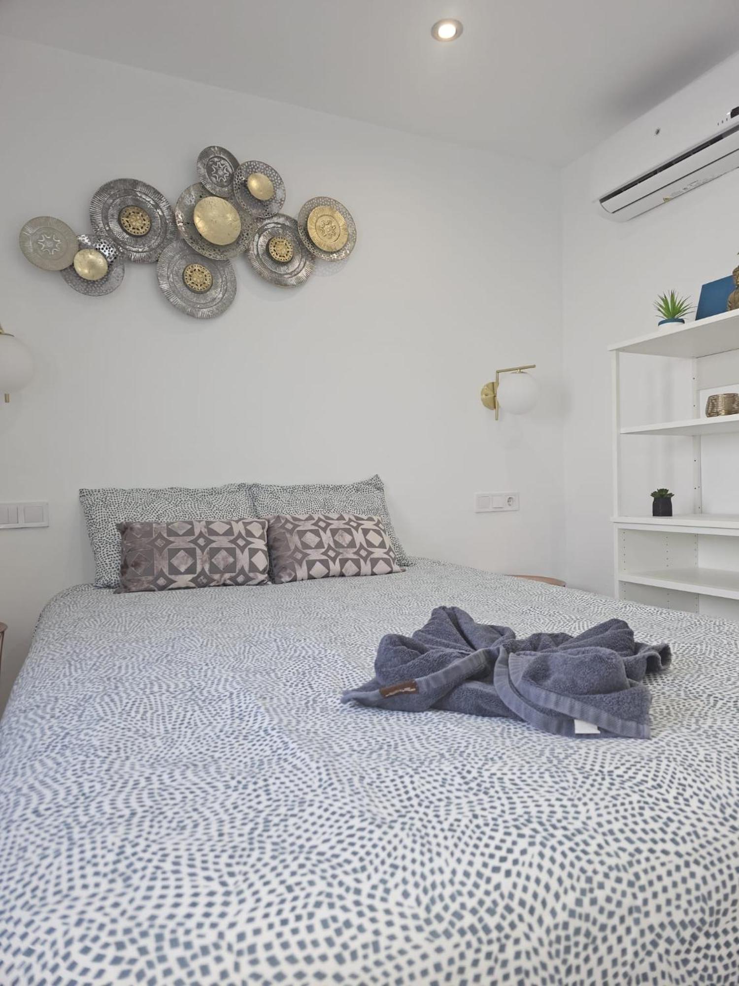 Pueblo Blanco Sea View Apartment By Namaste Elite Torremolinos Exterior photo